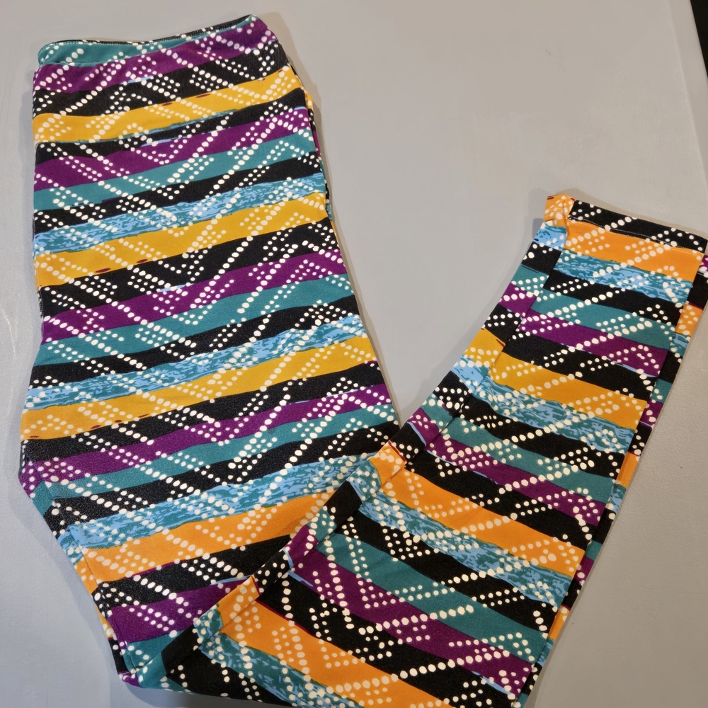 LuLaRoe Leggings in Purple, Orange, Blue, and Black (5c3)